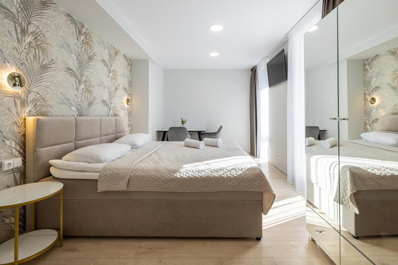 Dharma Stay Apartamentai Su Terasa Ir Vaizdu I Miesta Telšiai المظهر الخارجي الصورة