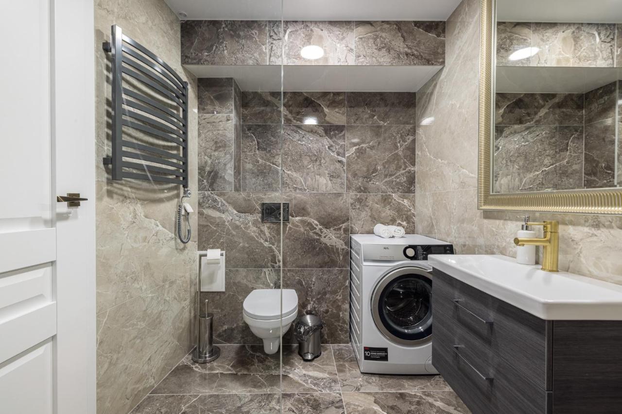 Dharma Stay Apartamentai Su Terasa Ir Vaizdu I Miesta Telšiai المظهر الخارجي الصورة