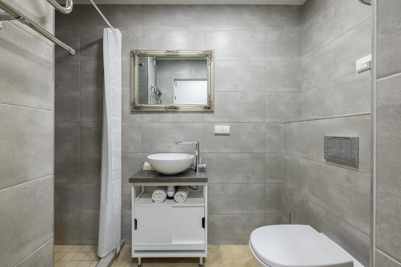 Dharma Stay Apartamentai Su Terasa Ir Vaizdu I Miesta Telšiai المظهر الخارجي الصورة