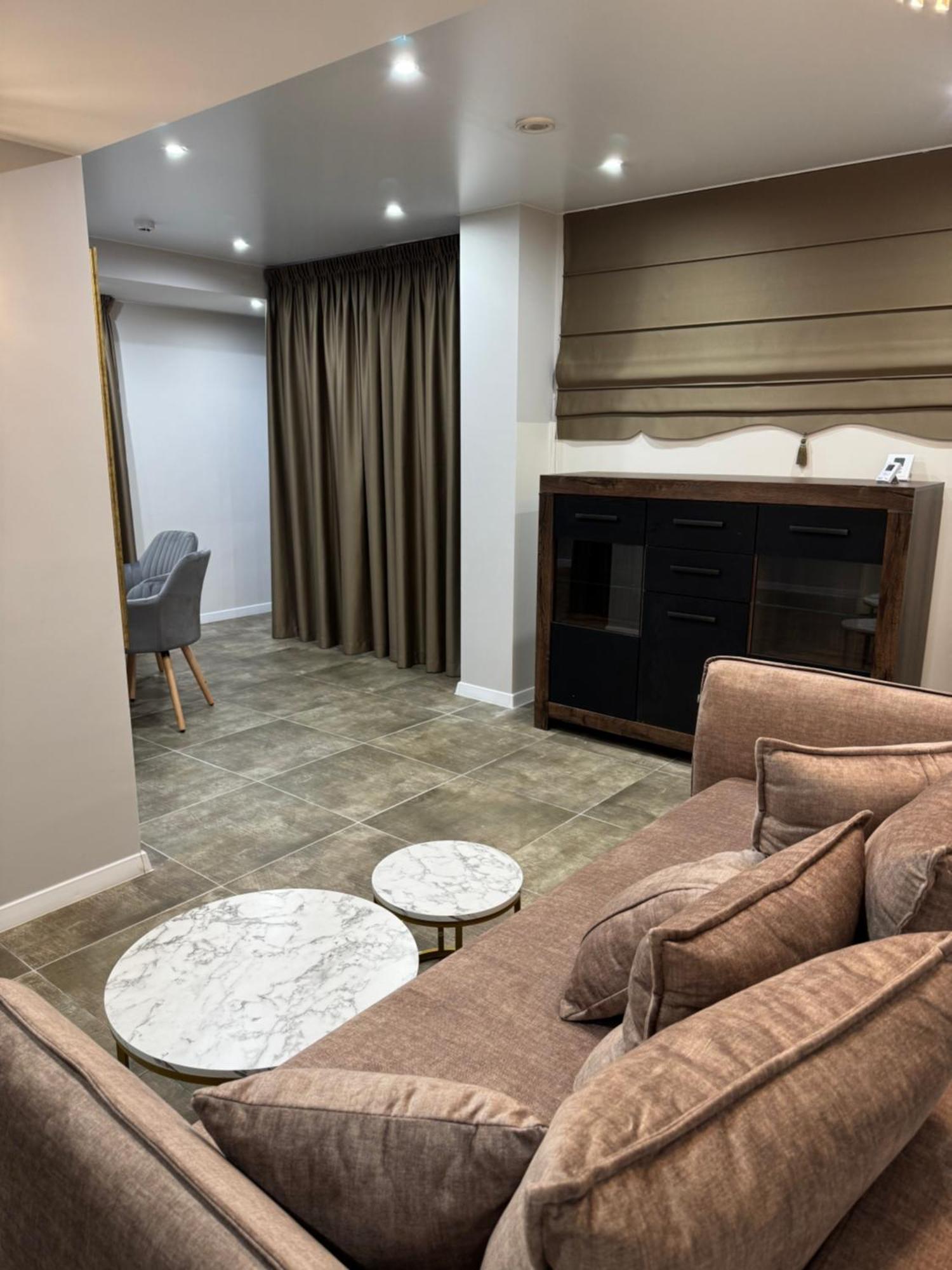 Dharma Stay Apartamentai Su Terasa Ir Vaizdu I Miesta Telšiai المظهر الخارجي الصورة