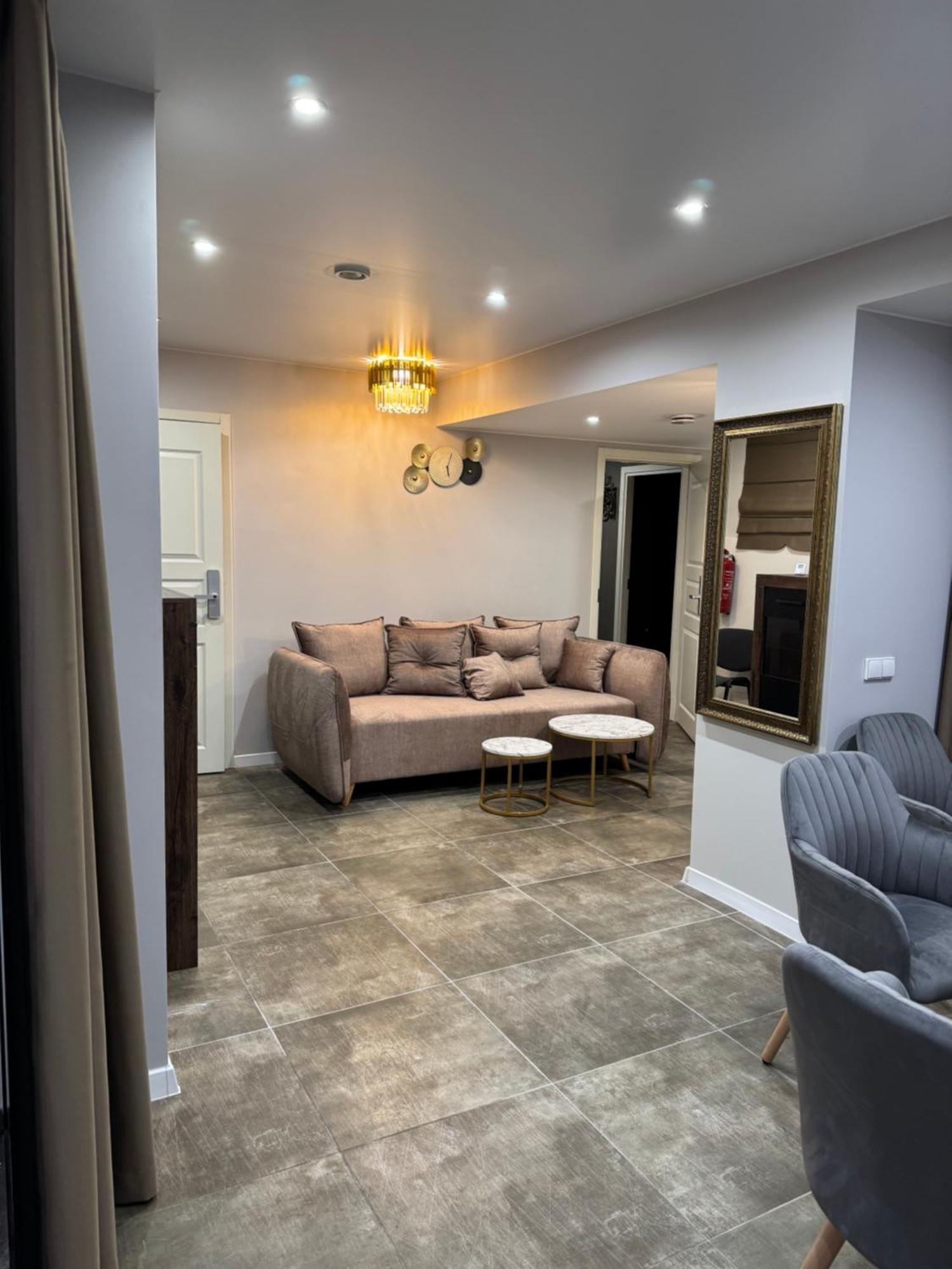 Dharma Stay Apartamentai Su Terasa Ir Vaizdu I Miesta Telšiai المظهر الخارجي الصورة